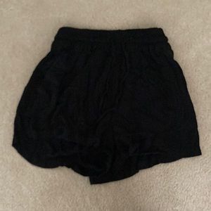 Flowy black shorts!